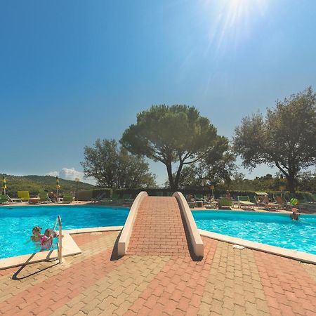 Villino Garden & Pool Hotell Marina dʼMarina dʼAndora Eksteriør bilde