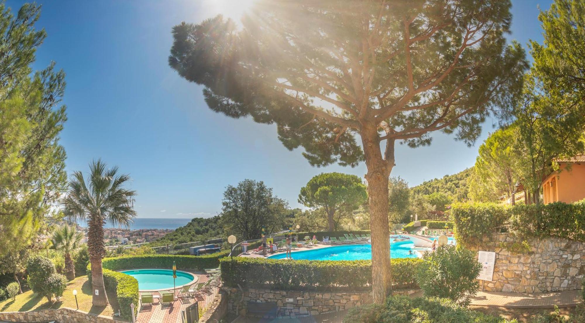 Villino Garden & Pool Hotell Marina dʼMarina dʼAndora Eksteriør bilde